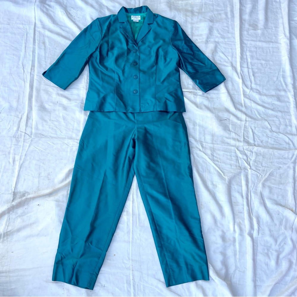 David Warren Vintage Petites 100% Silk Teal Matching Jacket/Blazer and Pants!